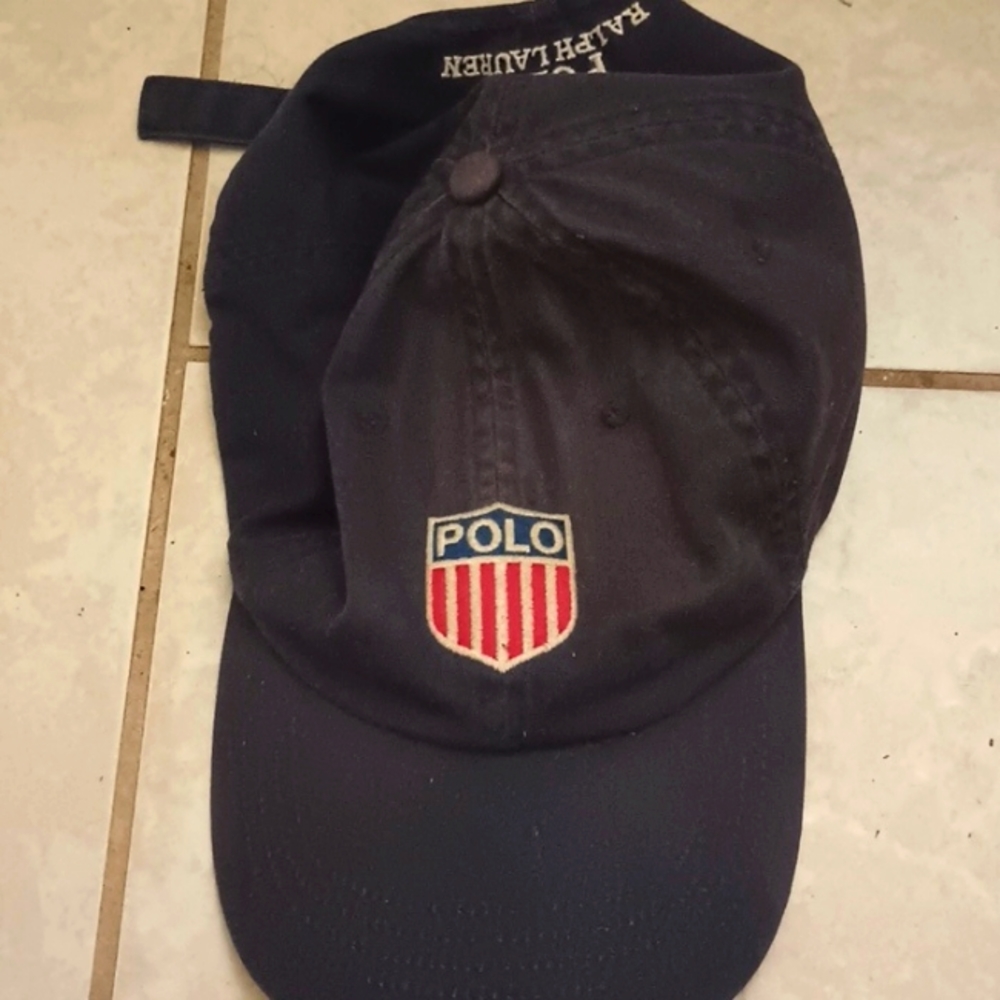 Polo Olympic shield hat